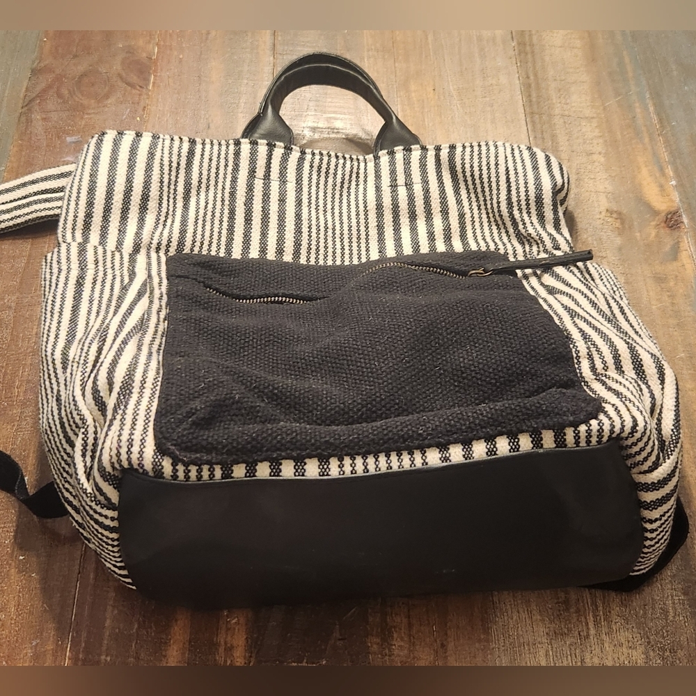 Universal Thread Backpack - image 2